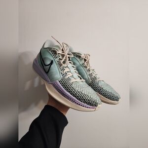 Nike Unisex Sabrina 1 Mint Green & Violet Sneakers Brooklyn's Finest W 13.5 M 12
